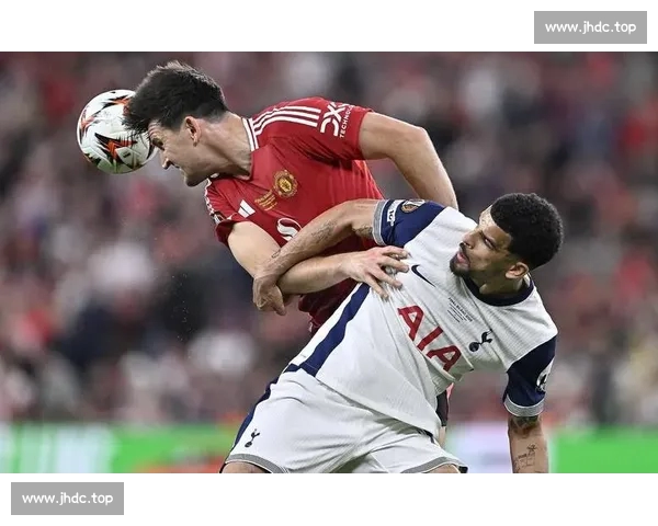 欧联杯精彩对决揭幕新赛季战火 诸强角逐冠军荣耀 共赴欧洲足坛巅峰之战