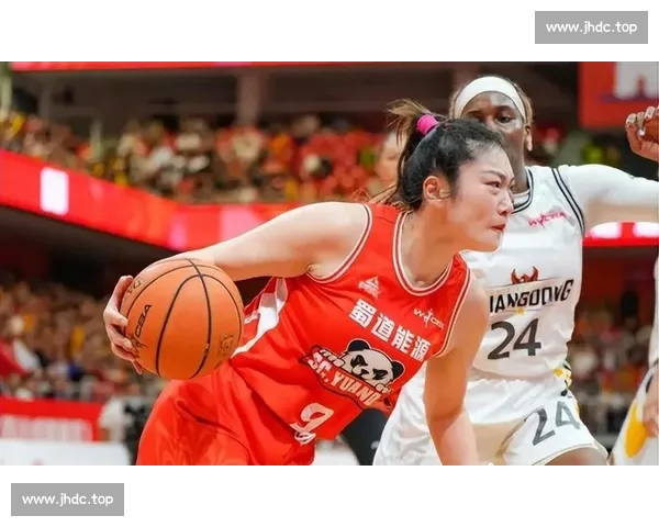 高清流畅篮球直播APP下载畅享赛事精彩瞬间实时比分专业解说海量资源免费看 - 副本 - 副本 - 副本 (2)